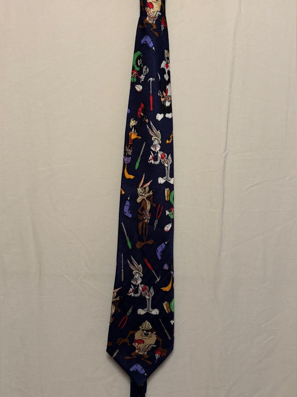 1990’s Warner Bros bugs bunny 100% silk